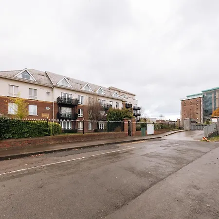 Inviting 1bd Flat - 21 Mins From Airport! * Dublin